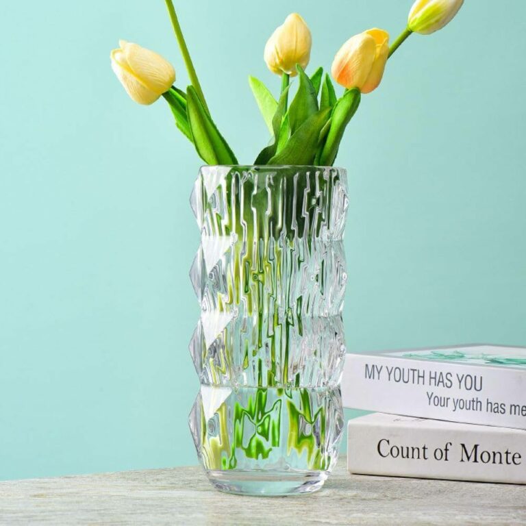 How to Make Flowers Last Longer in a Vase in Riyadh, Saudi Arabia