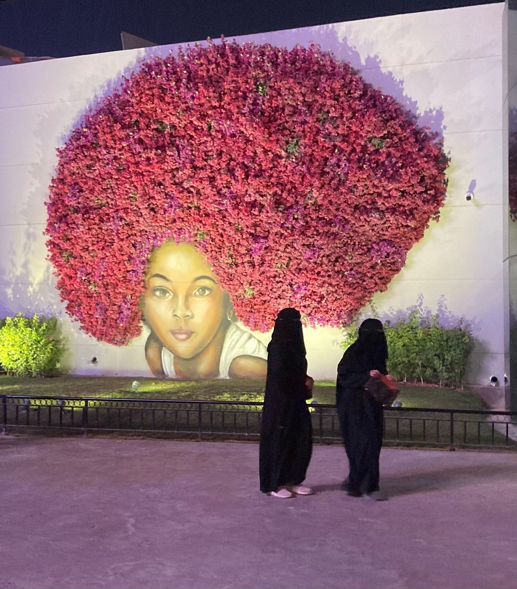 How to Paint Flowers in Riyadh, Saudi Arabia