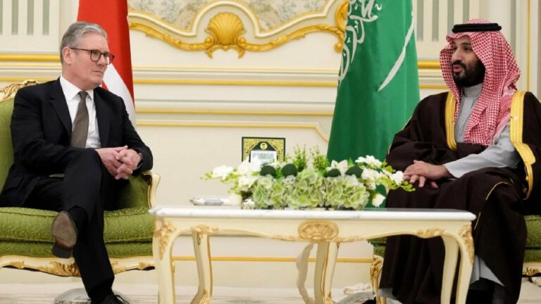 Is It Appropriate to Send Flowers When Someone Dies in Riyadh, Saudi Arabia